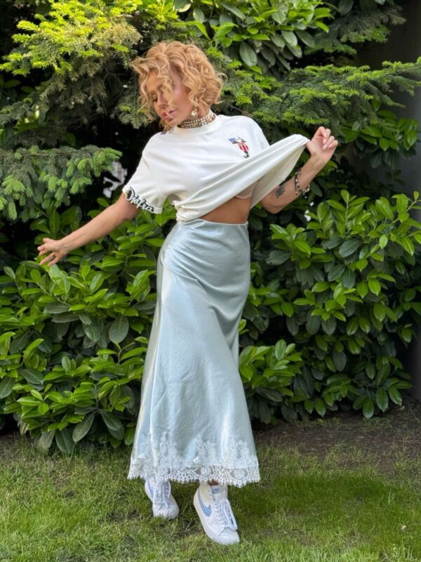 Пола Satin Blue